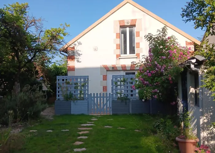 Les Romarins * Lencloître