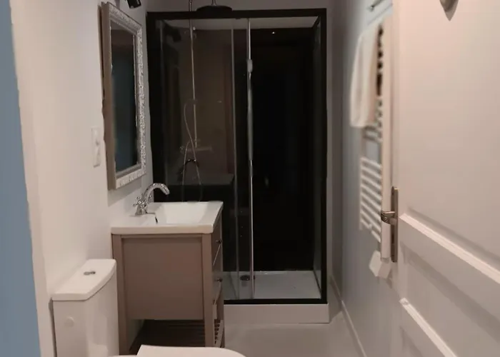 Les Romarins Lencloître